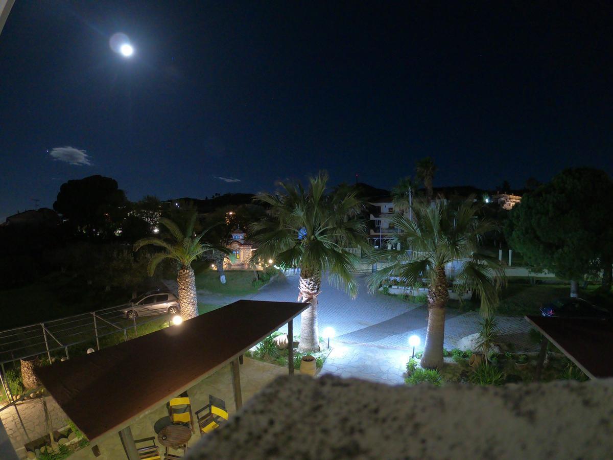 Kopsis Beach Hotel 佩科霍里 外观 照片